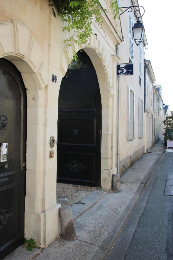 Bed and Breakfast 5 Grande Rue Le Lude Esterno foto